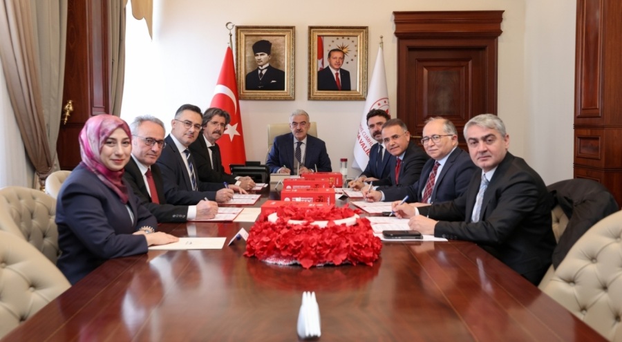 Bursa'da dezenformasyonla mücadele protokolü imzalandı
