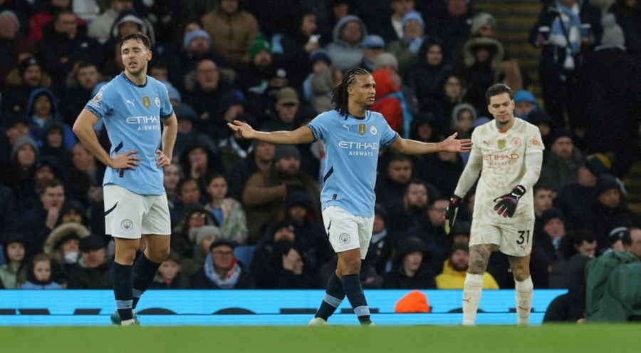 Manchester City'de Nathan Ake ameliyat oldu