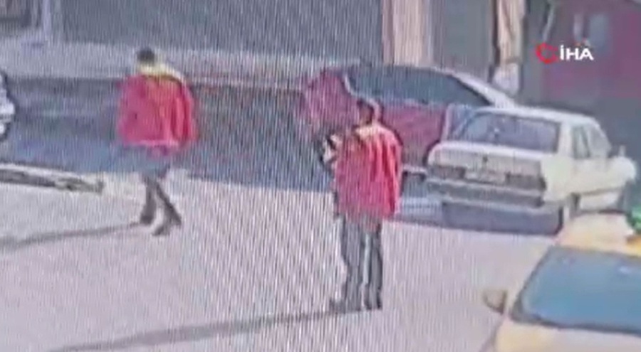 Akıllara durgunluk veren olay: Çalışmayan araç kaza yaptı