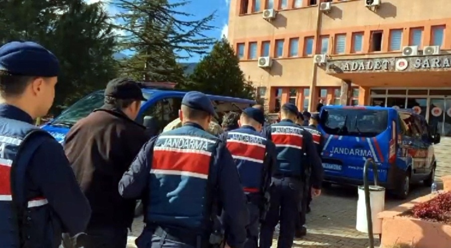 Definecilere operasyon: 7 tutuklama