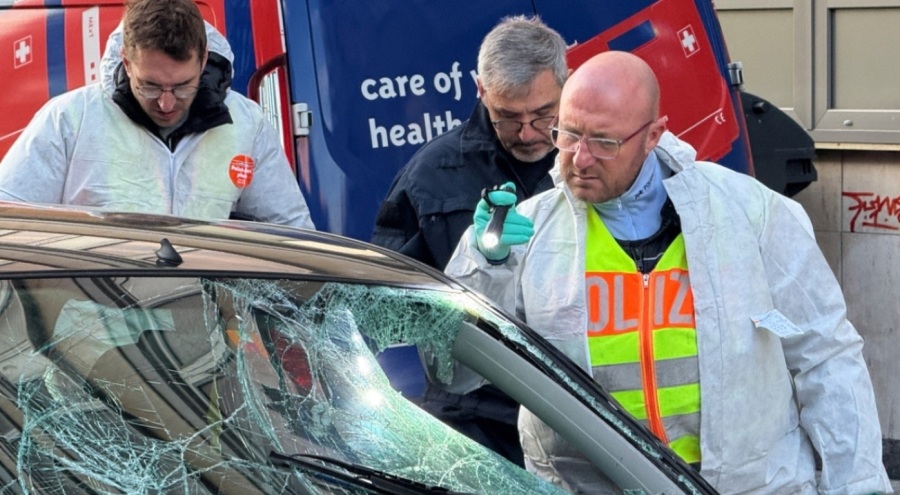 Araçla kalabalığa dalarak 2 kişinin ölümüne neden olan saldırganın 'aşırı sağ'la bağlantısı ortaya çıktı