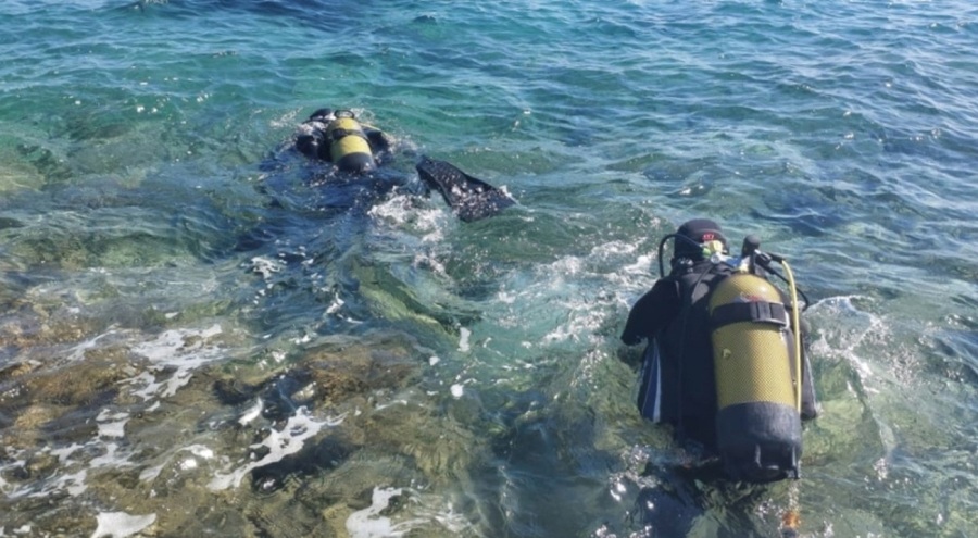 Denize düşen otomobilin içinden ölü olarak çıkarıldı