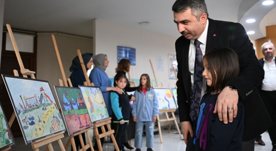 Bursa Yıldırım'da çocuklar hayalindeki parkı resmetti
