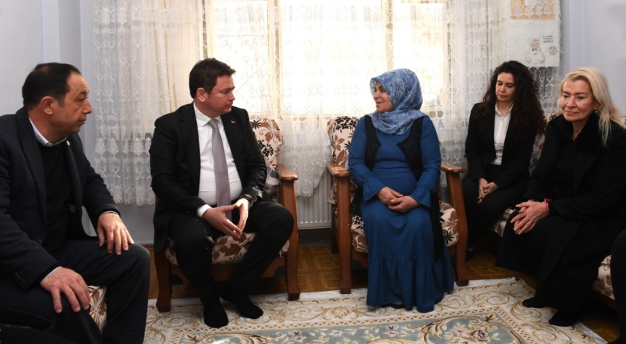 Bursa'da Osmangazi Belediyesi anne ve çocukların yanında
