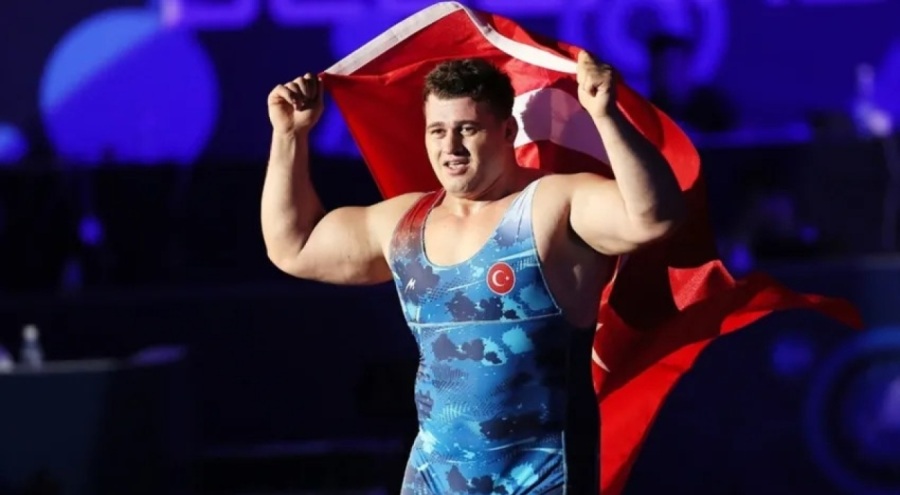 Milli güreşçi Rıza Kayaalp'e 4 yıl men cezası