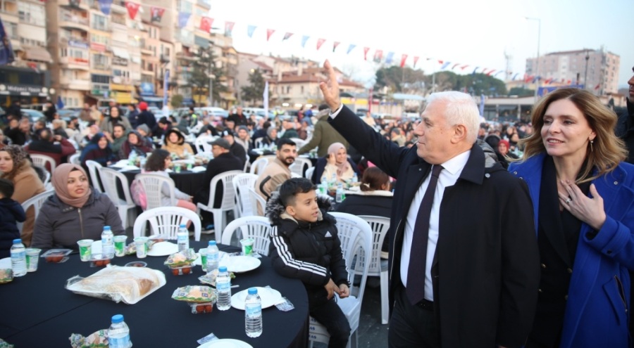Bursa Büyükşehir'den Gemlik'te 3000 kişilik iftar sofrası