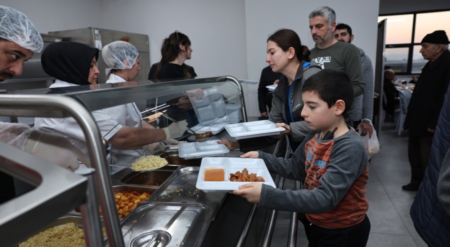 Nilüfer Belediyesi Ramazan'da dayanışma sofraları kuruyor