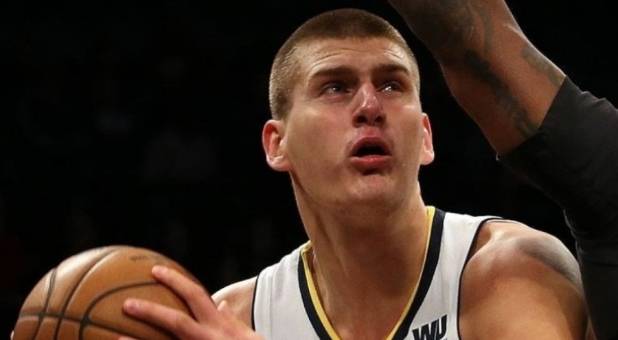 Nikola Jokic'ten tarihi performans