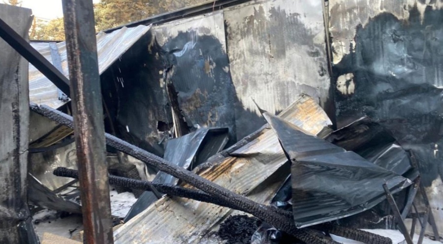 İşçilerin kaldığı konteyner yandı