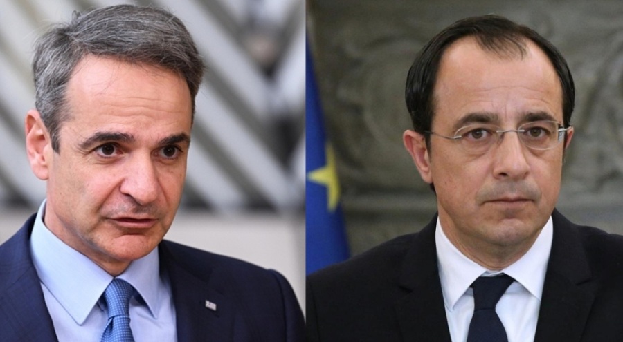 Yunanistan Başbakanı Miçotakis, GKRY Lideri Hristodulidis ile bir araya geldi