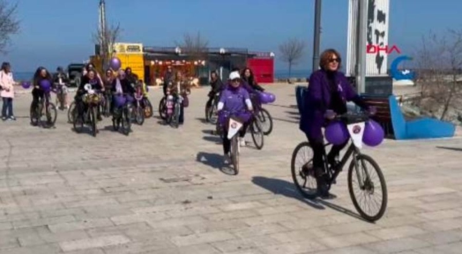Kadınlar '8 Mart' için pedal çevirdi