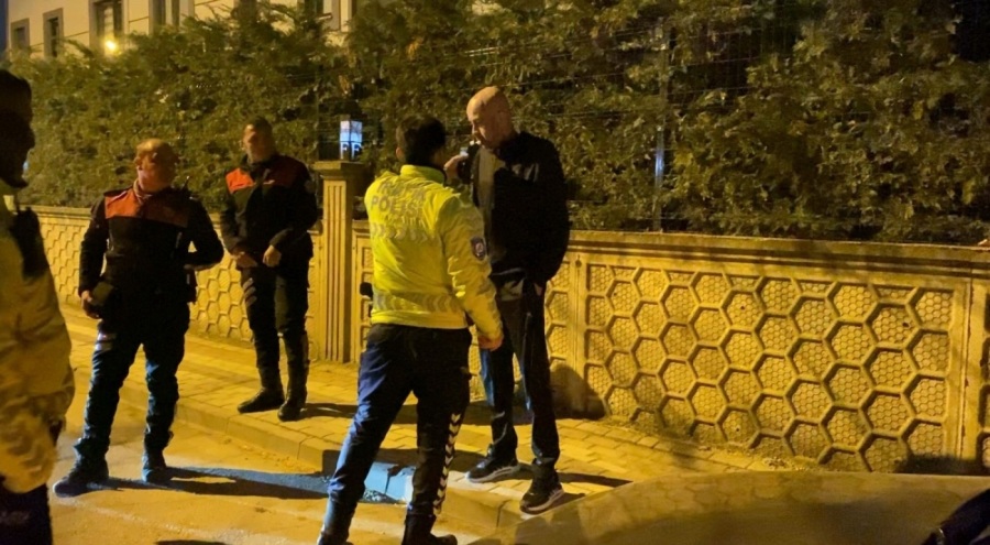 Bursa'da kaçan alkollü sürücüden polislere: "Amerikan polisi misiniz?"