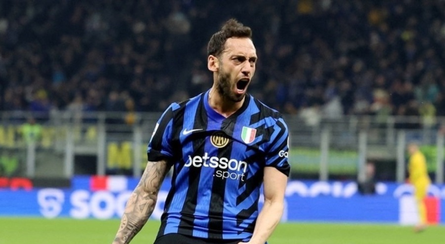Hakan Çalhanoğlu attı, Inter 2-0'dan dönüp kazandı