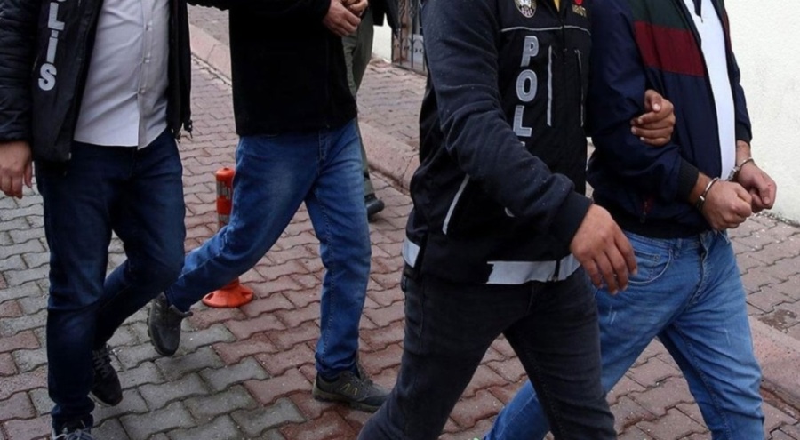 Kaçak kazı yapan 2 kişi suçüstü yakalandı