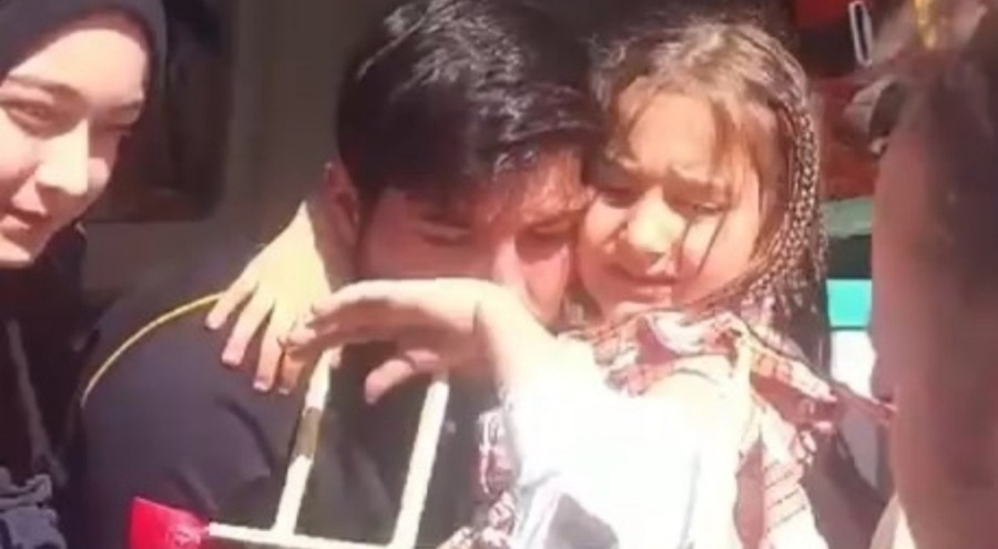 Sivas'ta 8 yaşındaki çocuk koluna saplanan korkuluk demiriyle ameliyata alındı