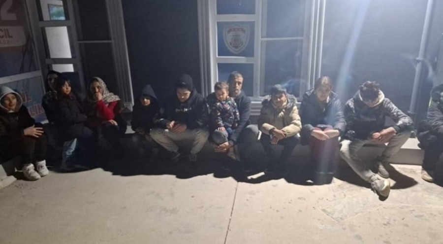 Çanakkale'de 13 düzensiz göçmen yakalandı