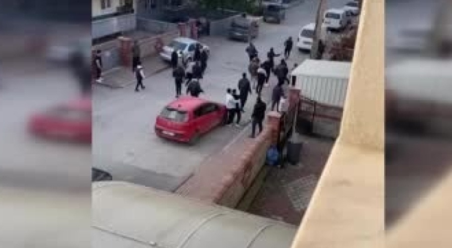 Bursa'da bıçaklı kavga! Yaralılar var
