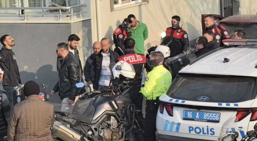 Bursa'da 'Dur' ihtarından kaçan otomobil, uyuşturucu yuvası çıktı!