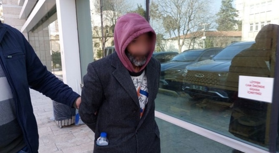 Evine iftara gittiği ikiz kardeşini bıçakladı