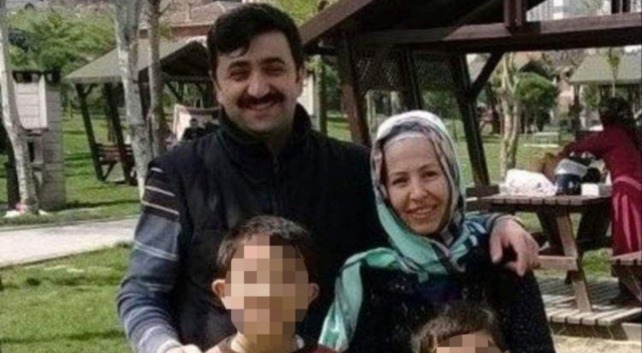 Eşini bıçakla öldürüp intihar etti