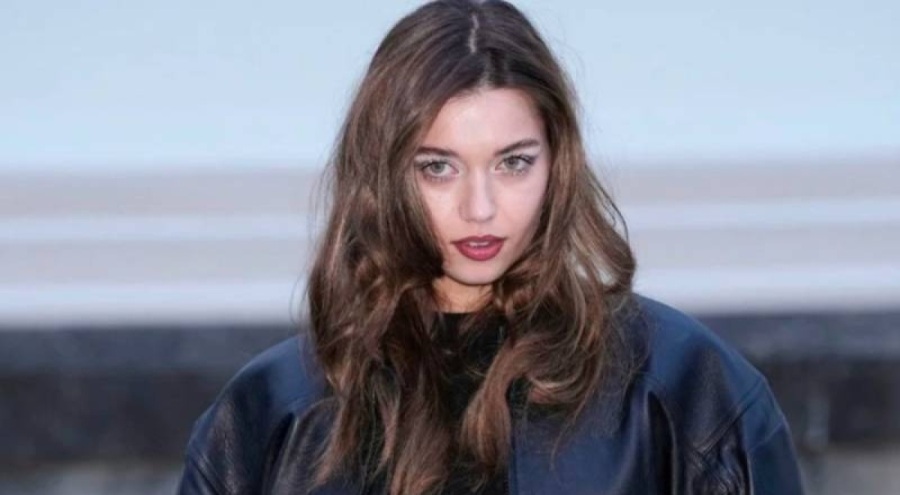 Afra Saraçoğlu, Paris Moda Haftası'nda