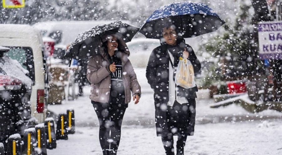 Kar geri geliyor! Donacağız