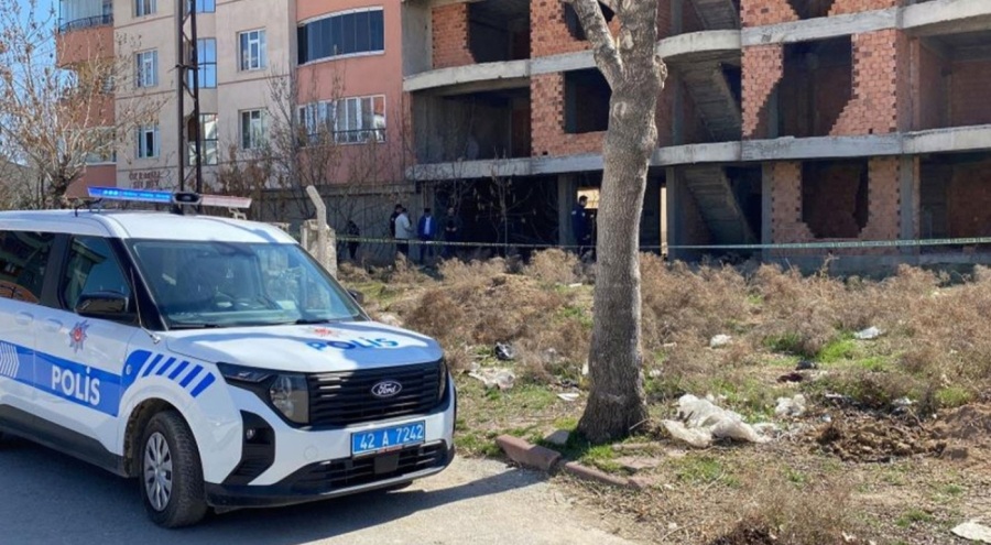 Kayıp genç inşaatın bodrumunda ölü bulundu