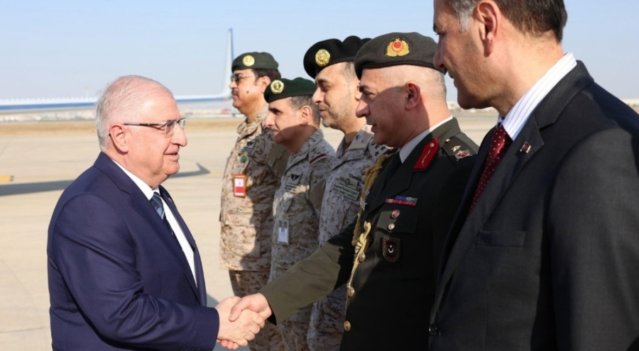 Milli Savunma Bakanı Yaşar Güler, Suudi Arabistan'a gitti