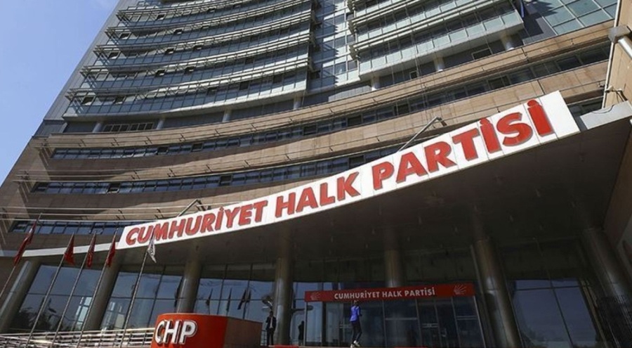 CHP'li 4 belediye meclis üyesinden istifa