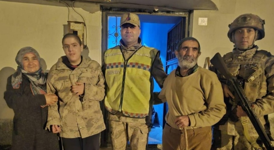 Kaybolan engelli çocuk jandarma tarafından bulundu