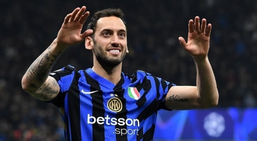 Hakan Çalhanoğlu bir ilki başardı: Inter çeyrek finalde