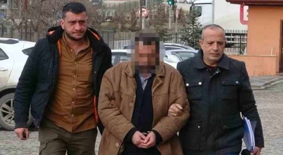 Yeğenini sırtından bıçaklayarak öldüren emekli polise 'tahrik' indirimi