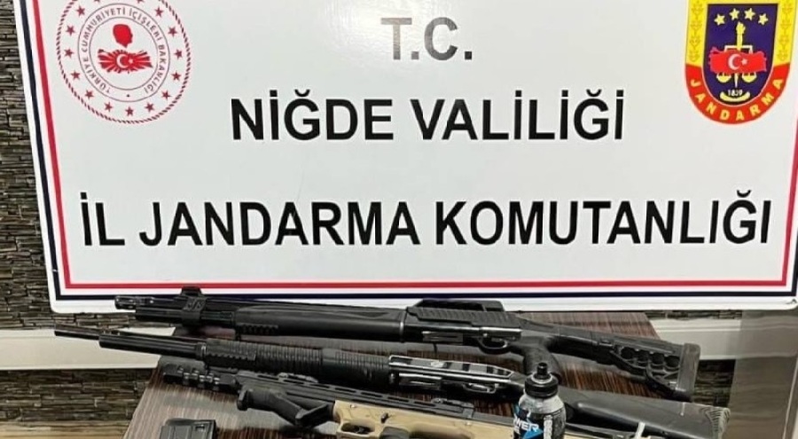 Yasa dışı silah ticareti operasyonunda 2 kişiye gözaltı