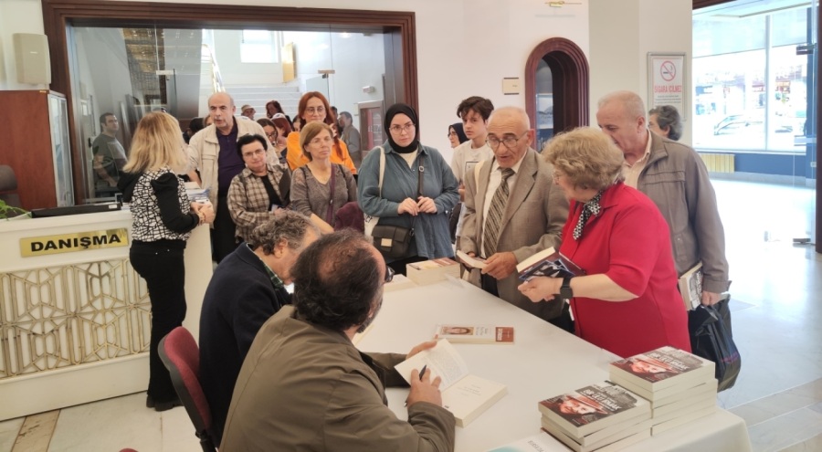 Bursa'da usta yazarlar, Nâzım Hikmet'i anlattı