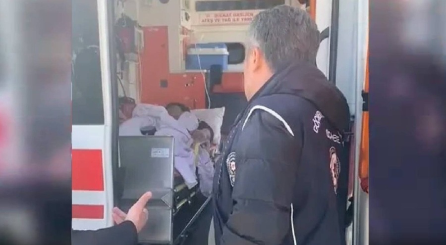 Ambulansla göçmen kaçakçılığı yaptılar!