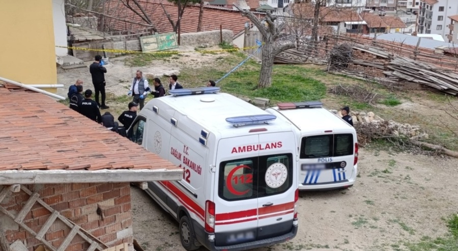 Amasya'da arkadaşların bıçaklı kavgasında kan aktı!