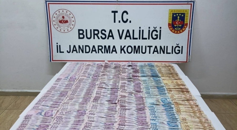 Bursa'da adlarının cinayet soruşturmasına karıştığını söyleyip 115 bin TL dolandırdılar: 2 gözaltı