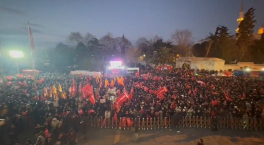 Özgür Özel Pazar gününü işaret etti: 'Ekrem İmamoğlu için herkesi çağırıyorum'