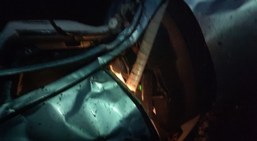 Otomobil 70 metreden şarampole yuvarlandı