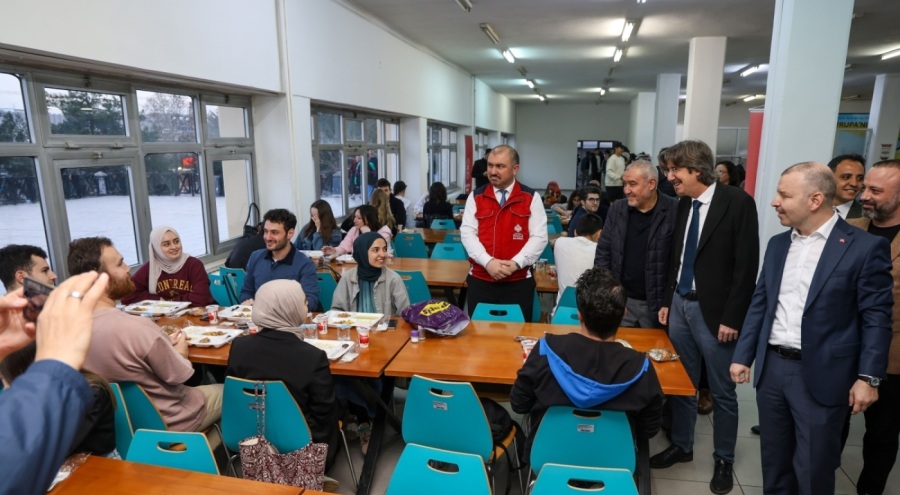 Kampüste Ramazan coşkusu