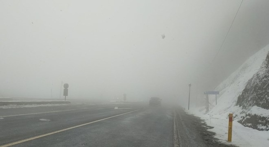 Bolu Dağı'nda ulaşıma kar ve sis engeli