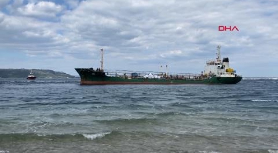 Çanakkale Boğazı'nda taşıma tankeri karaya oturdu