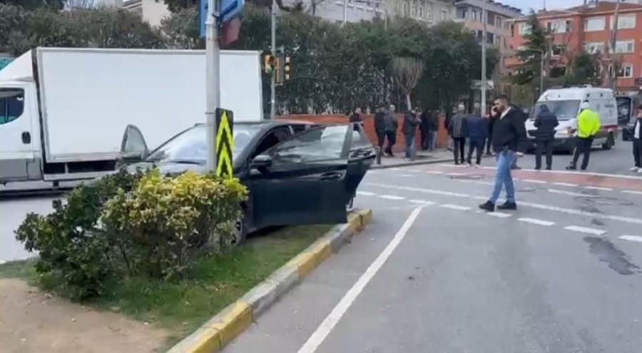 İstanbul'da otomobile silahlı saldırı: Bir ölü, bir yaralı