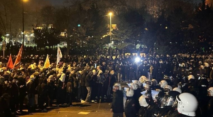 Protestolara katılan üniversite öğrencilerine şafak baskını: Çok sayıda gözaltı var!