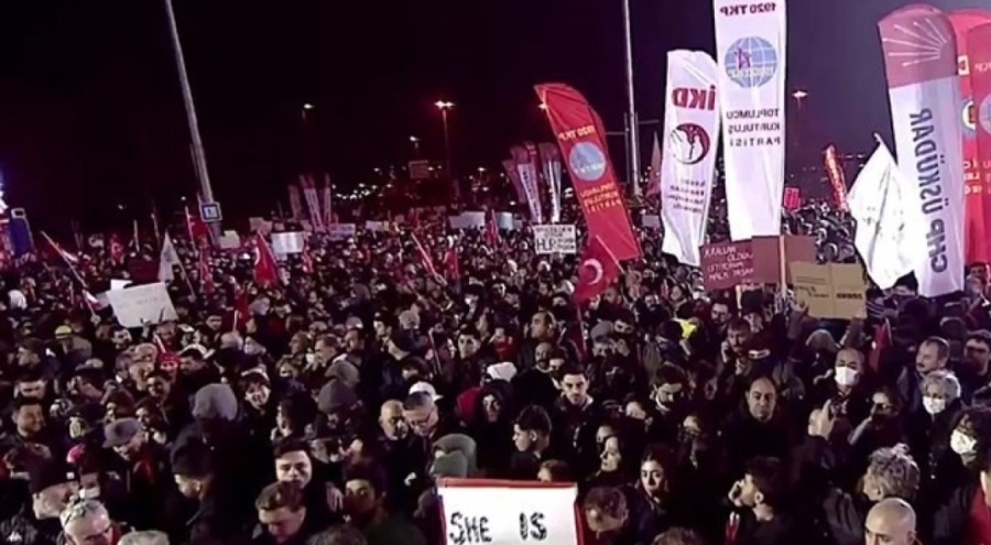 Halk 'İmamoğlu' için bir arada: Özgür Özel, Çağlayan'dan haber getirecek!