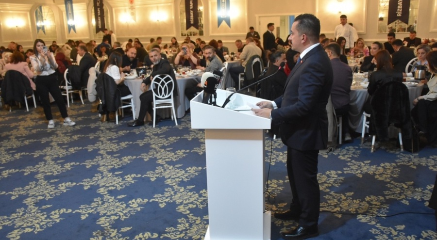 Jeoloji mühendisleri iftarda buluştu