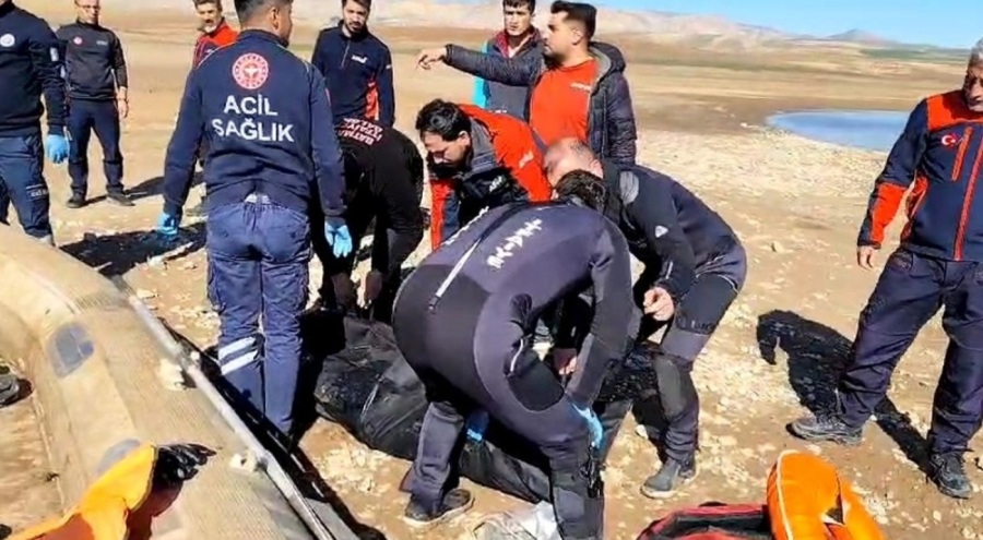 Baraj gölünde bot battı: 1 ölü