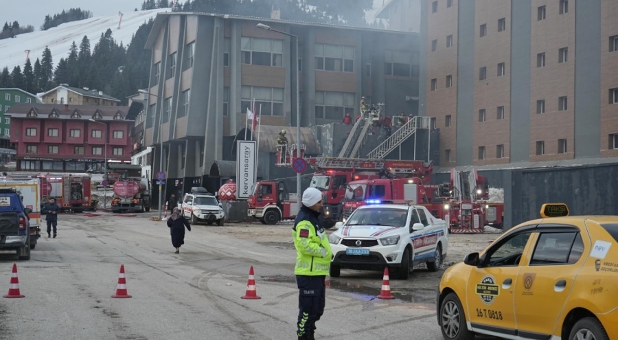 Uludağ'da otelde çıkan yangınla ilgili müfettiş görevlendirildi!