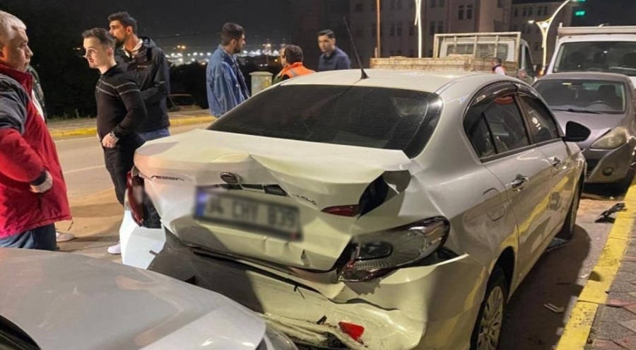 Babasının arabasını kaçıran çocuk ortalığı savaş alanına çevirdi