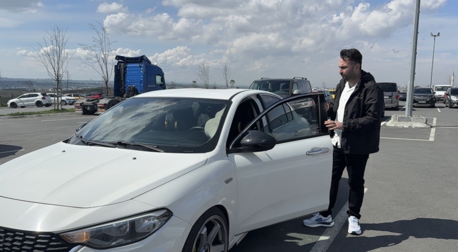 Çarpıp hasar verdiği aracı kendi tamir etti